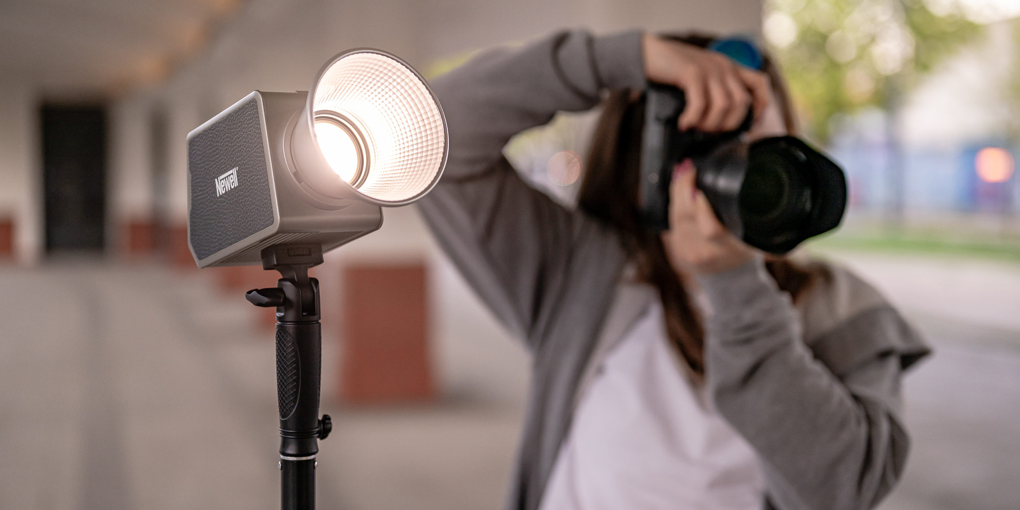 Lampa LED Newell Zora 90 WB (2700 - 6500 K)